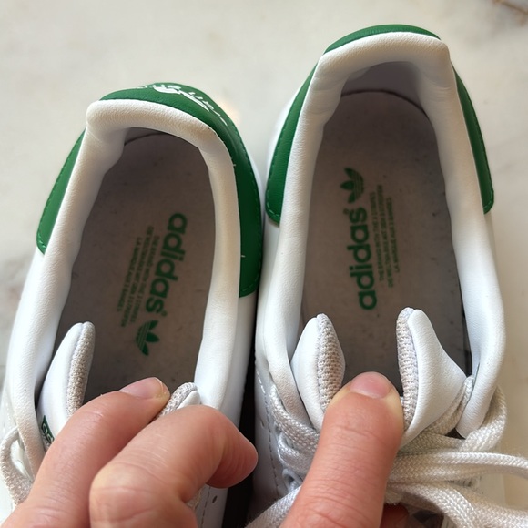Stan Smith Adidas | size 6.5 - Picture 3 of 4